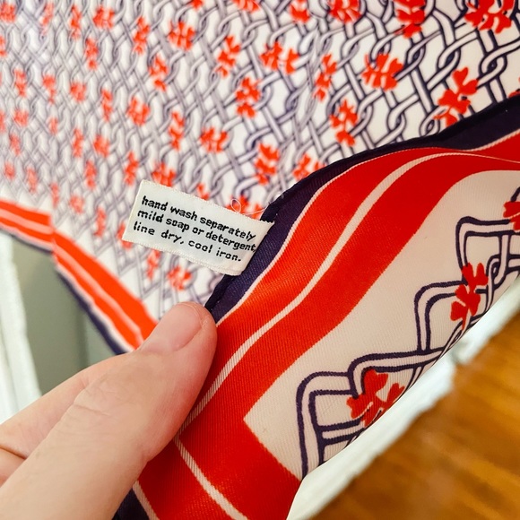 Vintage VERA GORGEOUS Geometric Print Scarf - Picture 4 of 9